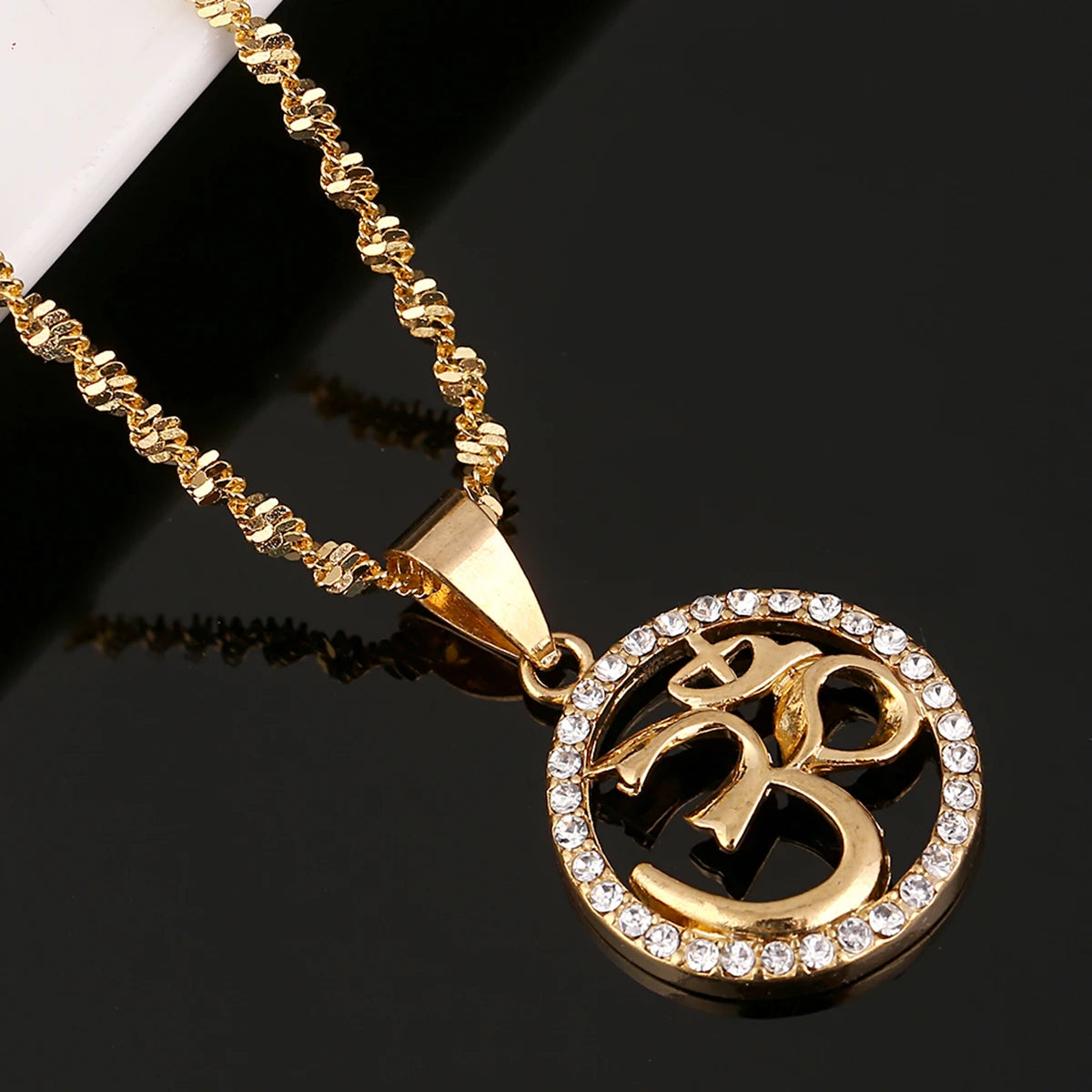 OHM Hindu Buddhist AUM OM Pendant Necklace Hinduism Yoga India Outdoor Sport Gold Color Yoga Jewelry